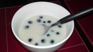 Rice milk, quinoa, blueberries and agave nectar